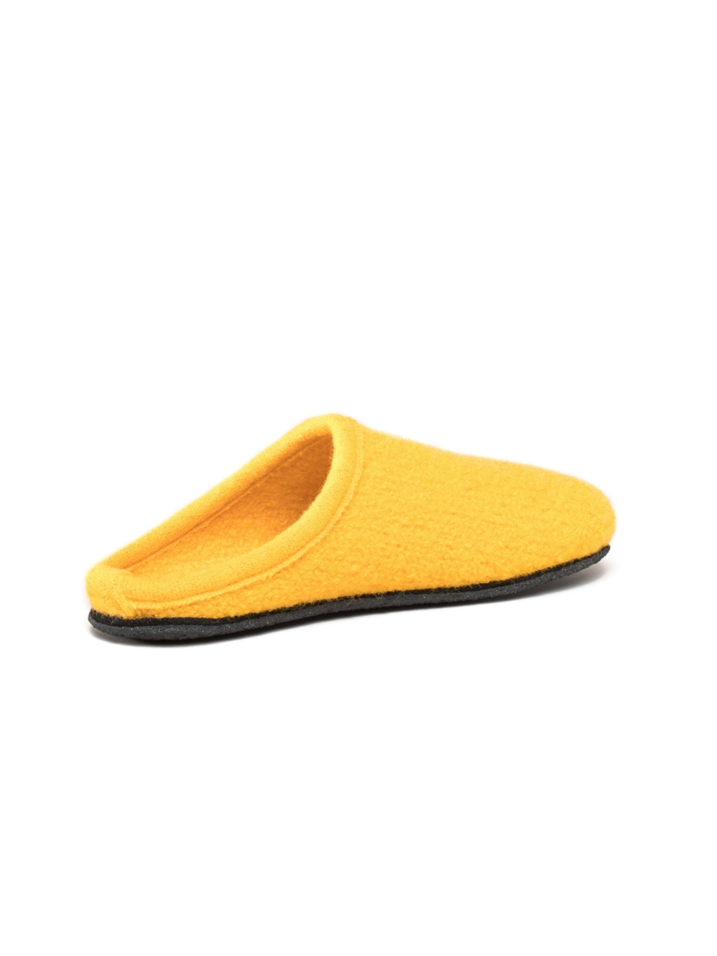 Gottstein Slippers 'Walkpantoffel Alpine Light' in Yellow