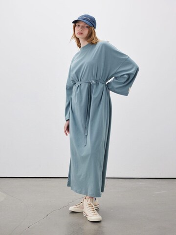 MANUKA Dress in Blue