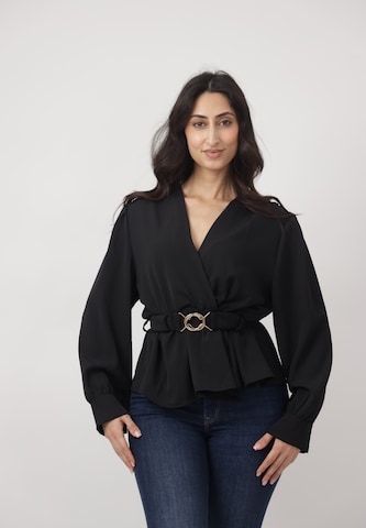 Camicia da donna di Elara in nero: frontale