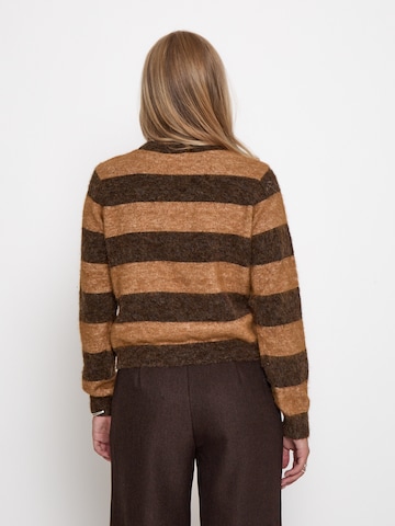 Haut 'Sylvie' Peppercorn en marron