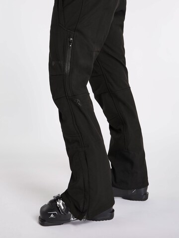 PROTEST Regular Sportbroek 'HOLLOW' in Zwart