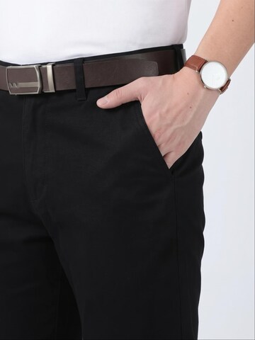 ALLTHEMEN Regular Pleat-Front Pants 'Stofffall' in Black