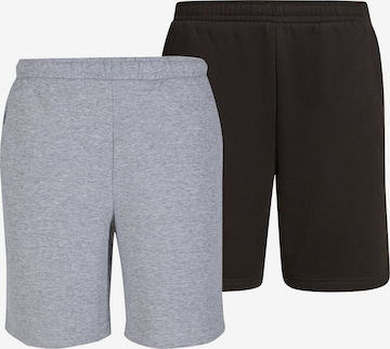 Pantaloni 'Essential' di Urban Classics in grigio: frontale