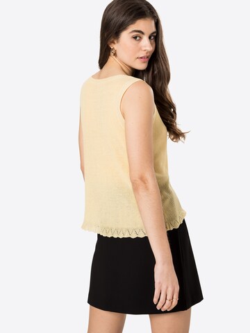 VILA Knitted top in Yellow