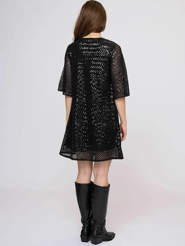 Noa Noa Mekko ' GinamariNN ' värissä musta