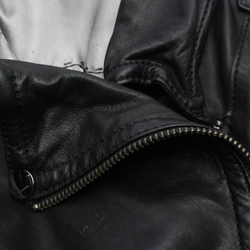 Schyia Jacket & Coat in S in Black