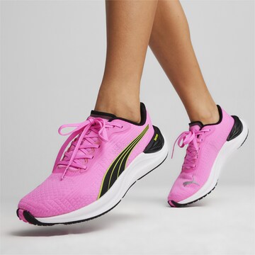 Chaussure de course 'Electrify NITRO™ 3' PUMA en rose : devant