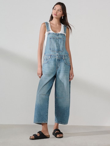 Barrel Jeans con pettorina di Next in blu: frontale