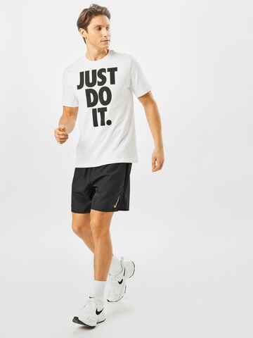 Nike Sportswear Koszulka 'Just Do It' w kolorze biały