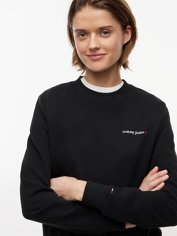Tommy Jeans Свитшот 'ESS' в Черный