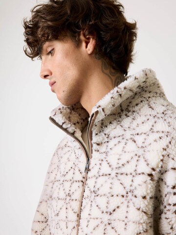 GUESS Fleece Jacket in Beige