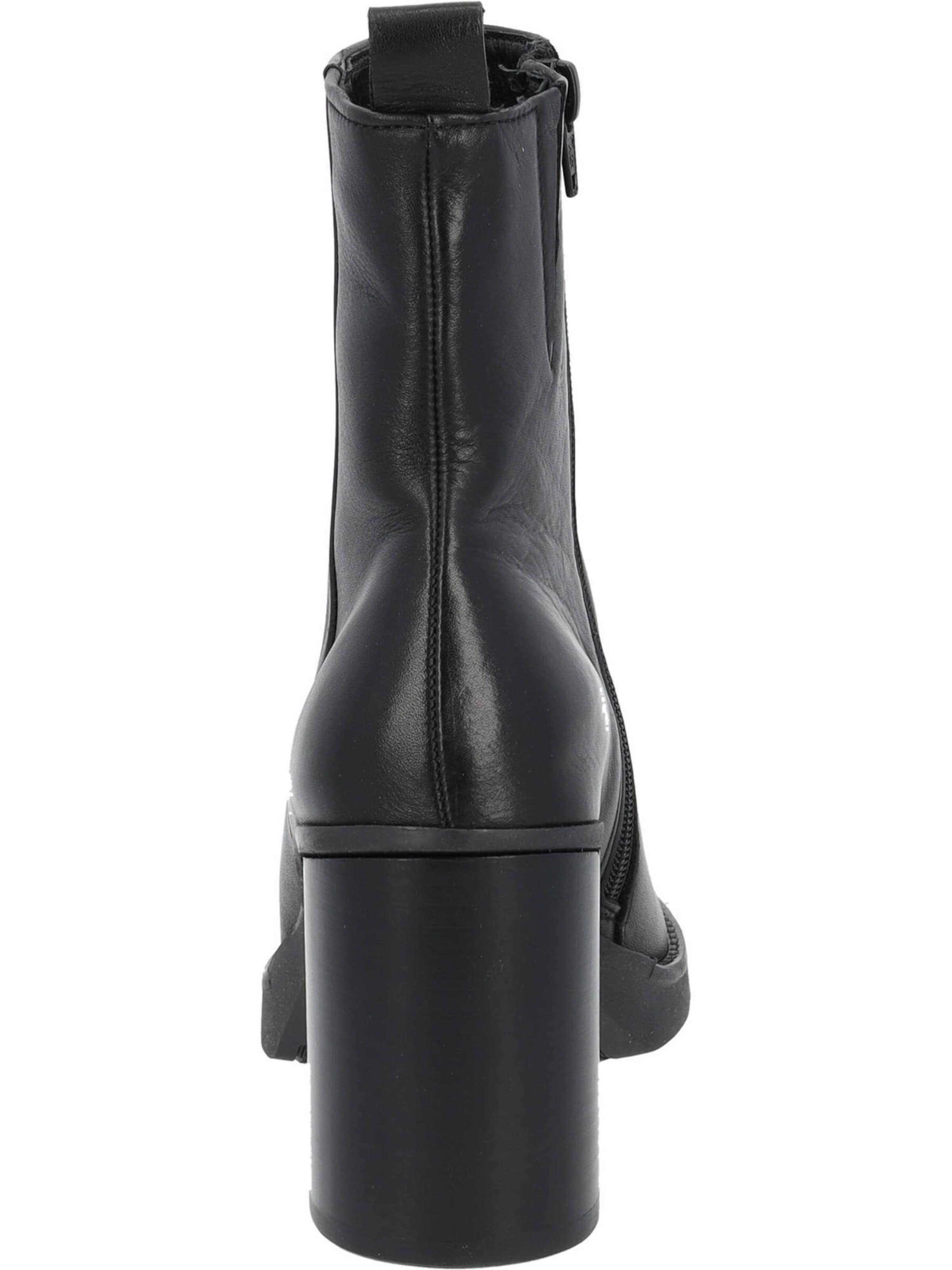 melns Palado Puszābaki 'Yenyina'