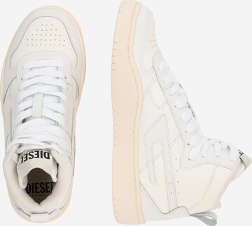 DIESEL Hög sneaker 'UKIYO S-UKIYO V2' i vit