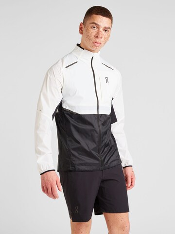 Veste de sport 'Weather' On en blanc : devant