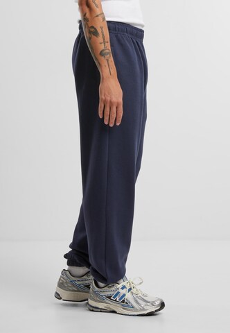Urban Classics - Loosefit Pantalón 'Essential' en azul