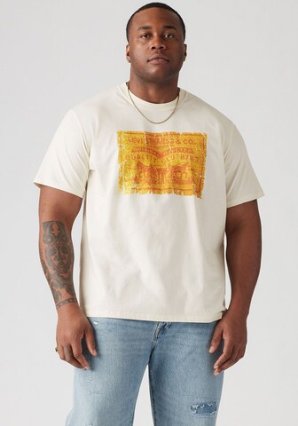 Levi's® Plus Shirt in White: front