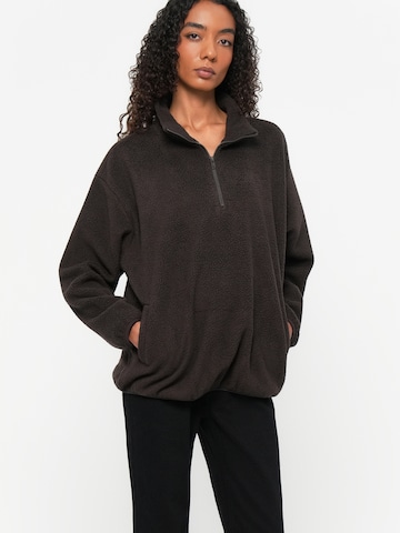 Sweat-shirt 'OLMTEDDIE' Only Maternity en marron