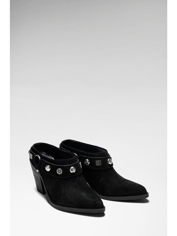 GUESS Platform Heels 'Sashlin' in Black