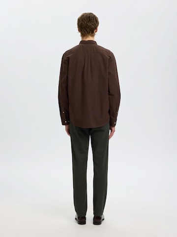 SELECTED Regular fit Overhemd 'SLMCole' in Bruin