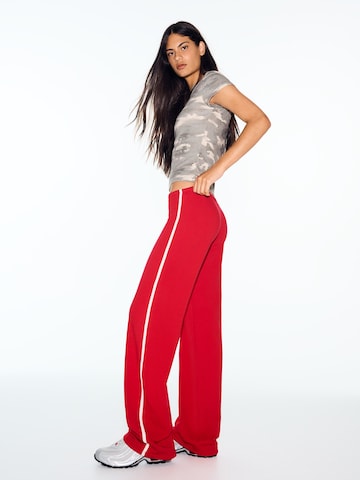 Bershka Shirt in Groen: zijkant