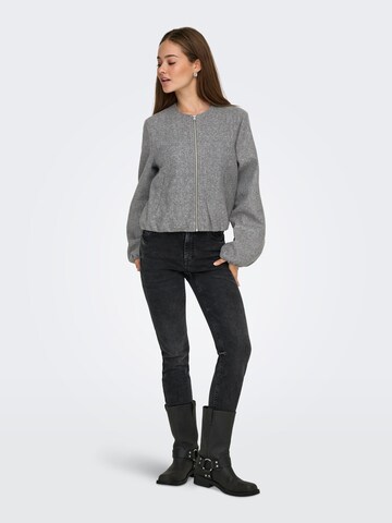 Giacca di mezza stagione 'OFIR' di JDY in grigio