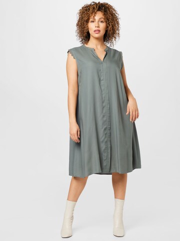 ONLY Carmakoma Dress 'Mumi' in Green: front