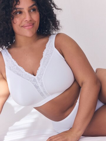Next Minimizer Minimizer 'Forever Comfort' in Wit: voorkant