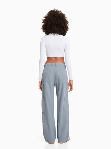 Bershka Loosefit Cargobroek in Blauw