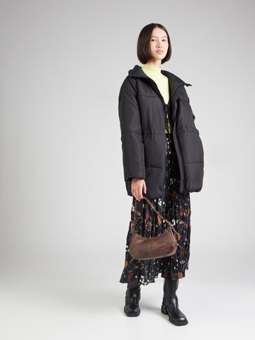 Manteau mi-saison 'DEVON-MIDI.JA' SISTERS POINT en noir