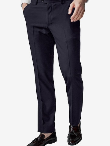 Coupe slim Pantalon à plis Next en bleu : devant