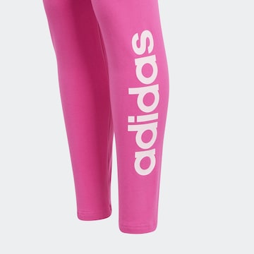 ADIDAS SPORTSWEAR - Tapered Calças de desporto 'Essentials' em rosa