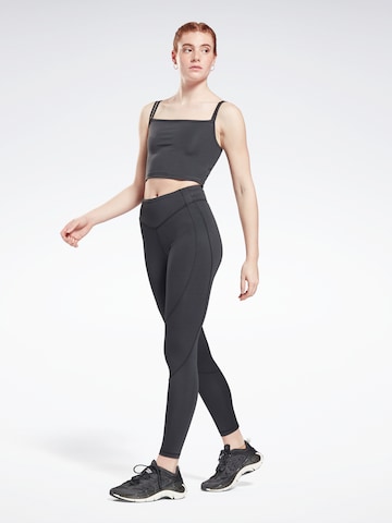 Reebok Sporttop 'Two Tone Studio Tank' in Zwart