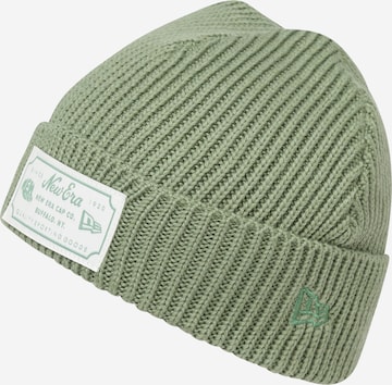 NEW ERA Beanie in Green: front