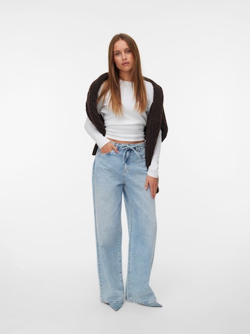 VERO MODA Широки крачоли Дънки 'VMWien' в синьо