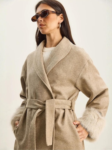 Cappotto invernale di Bianco Lucci in beige