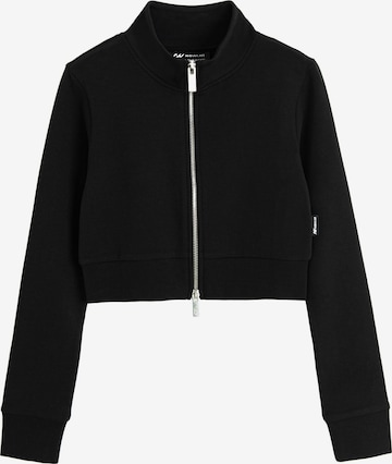 NoWear Collegetakki värissä musta: etupuoli