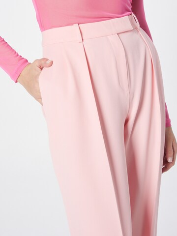 Loosefit Pantalon à pince 'Hanifa' HUGO en rose