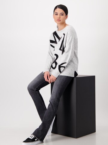 Pull-over monari en gris