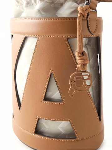 Sac bandoulière 'Karl Lagerfeld Sac Seau Ikon Monogramme Crème' Karl Lagerfeld en beige