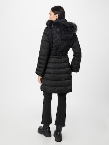 GUESS Zimný kabát - Čierna