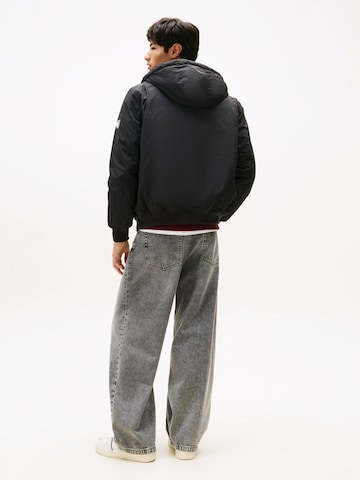Veste mi-saison Tommy Jeans en noir
