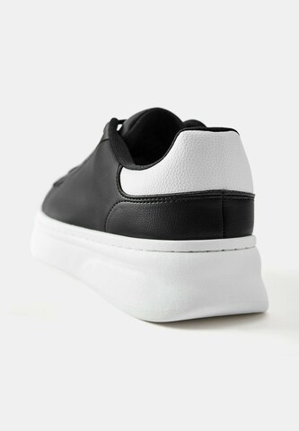 Baskets basses Pull&Bear en noir