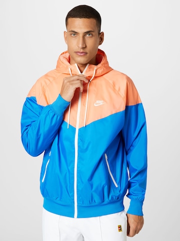 Nike Sportswear Φθινοπωρινό και ανοιξιάτικο μπουφάν σε μπλε: μπροστά