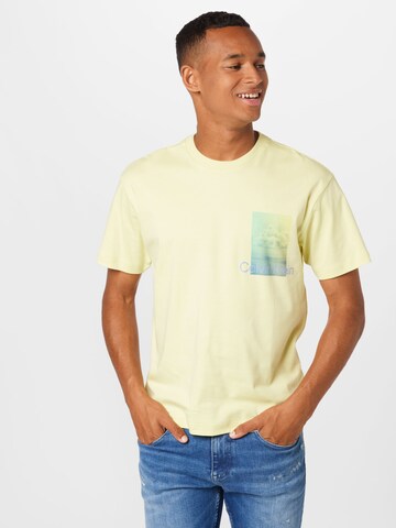 Calvin Klein T-Shirt 'Summer Clouds' in Gelb: Vorderseite