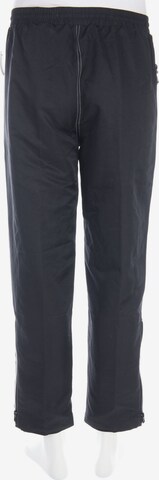 UMBRO Pants in 31-32 in Black