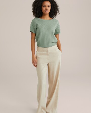 WE Fashion Sweater in Green