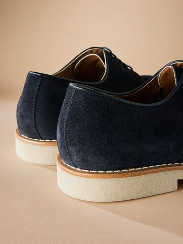 Chaussure à lacets Next en bleu