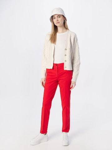 Coupe slim Pantalon chino TOMMY HILFIGER en rouge