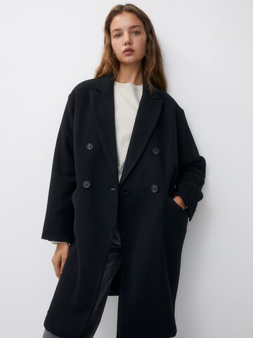 Pull&Bear Between-Seasons Coat in Black: front