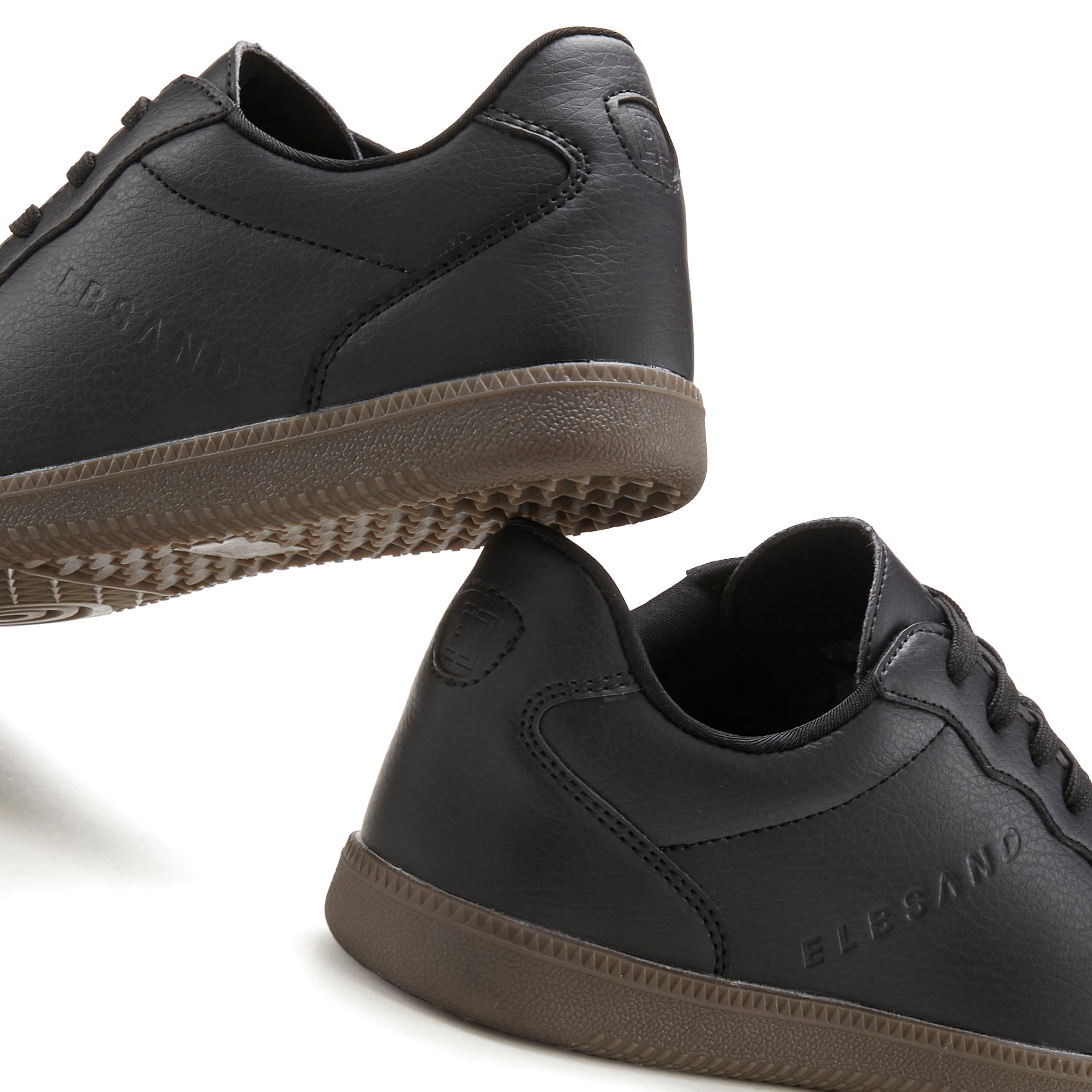 Elbsand Низкие кроссовки в Черный